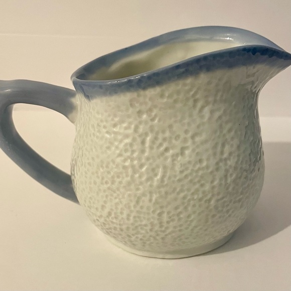 Ceramic Creamer Floral Butterfly Textured Unbranded Gold Accents - Picture 2 of 7